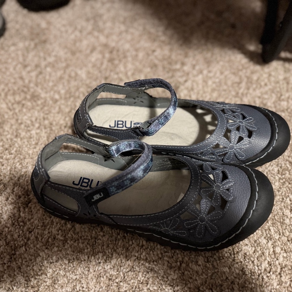 JBU Blue Gray Floral Mary Jane Shoes with Hook-and-Loop Strap